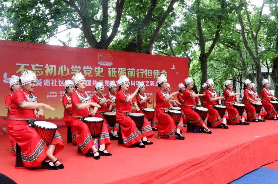 高三学习和护肤哪个更重要？